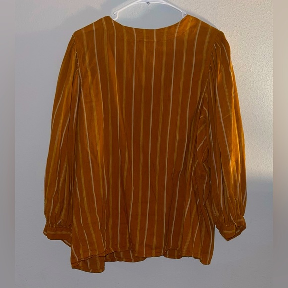 Blouse - Picture 2 of 2